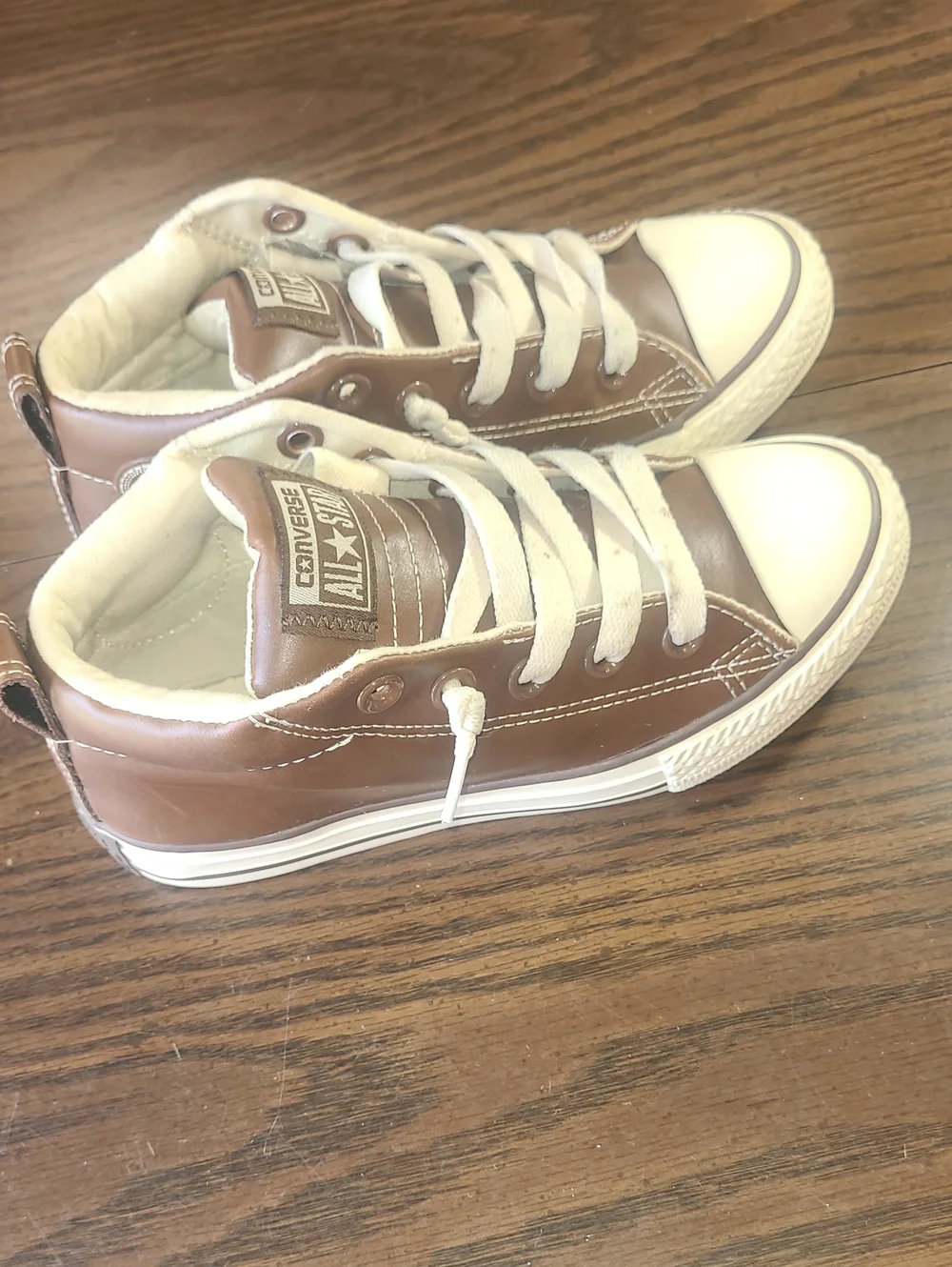 Converse Kids Brown and White Leather Mid Sneakers Size 1